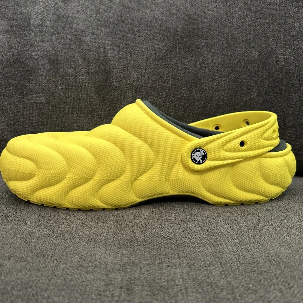 Crocs Classic Lined Overpuff Clog Men 11 Cyber Yellow Slip On Comfort 210059-77J